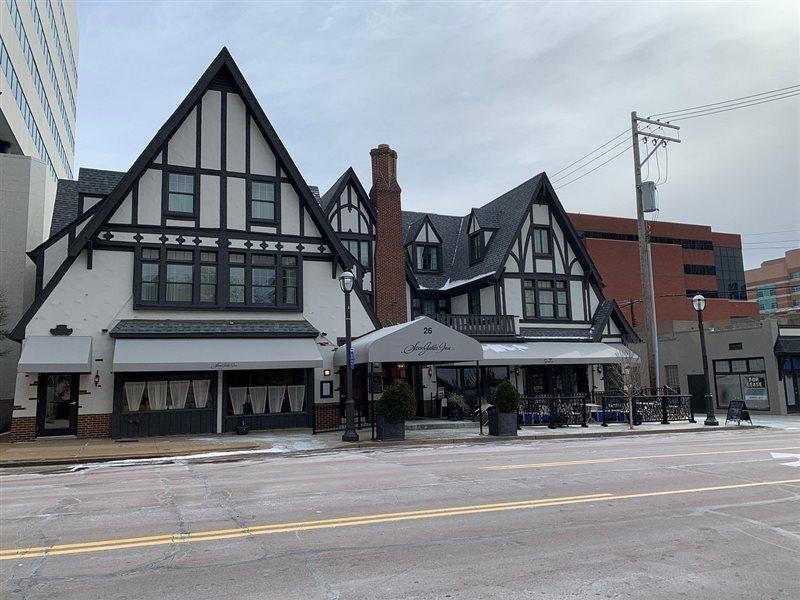 Seven Gables Inn, St Louis West, A Tribute Portfolio Hotel Clayton Eksteriør billede