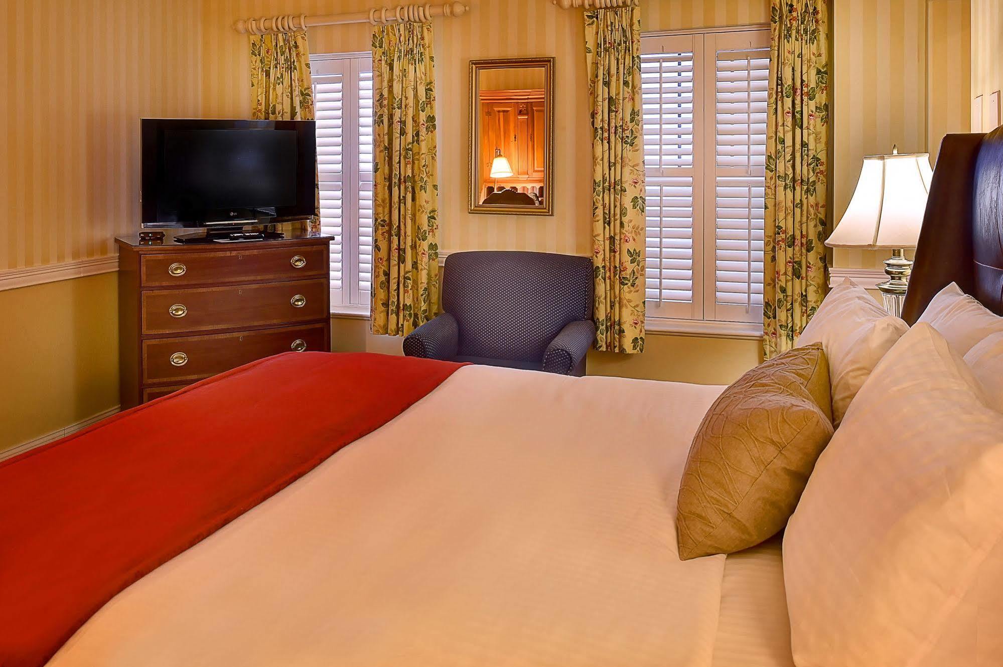 Seven Gables Inn, St Louis West, A Tribute Portfolio Hotel Clayton Eksteriør billede